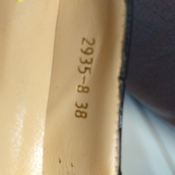 Christian Louboutin shoes size 8 US / 38 EU - Picture 4 of 8